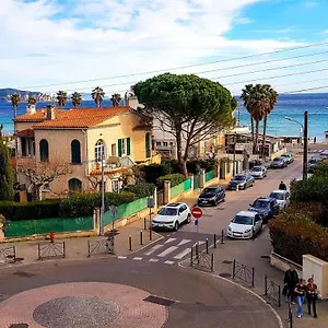 https://superbe-appartement-vue-mer-avec-parking-ferm.fr-provencehotel.com